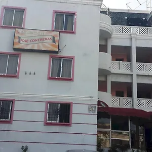 Hotel Jose Contreras **